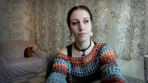 Snapshot of marylou_ chatting on September 17, 5:20 am Mary Lou online show from September 17, 5:20 am