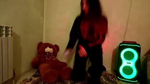 Trixie online show from March 26, 6:35 pm