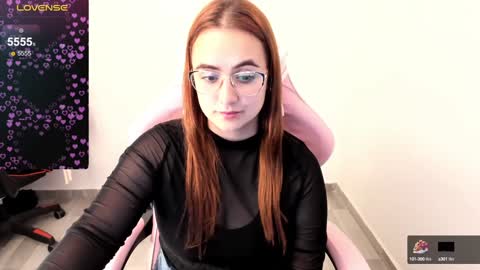 Dulce Maria online show from January 29, 12:22 am