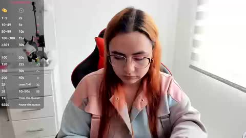 Dulce Maria online show from September 23, 5:16 pm