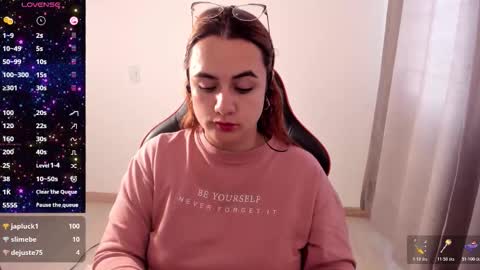 Dulce Maria online show from November 5, 5:13 pm