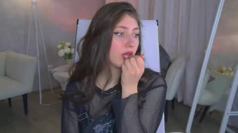 Mary Miller online show from February 11, 9:25 am