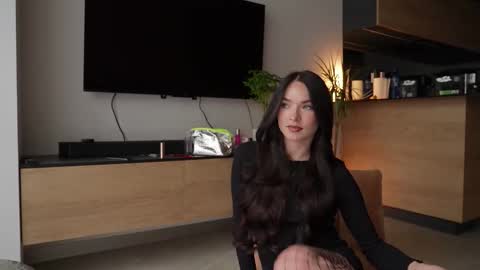 Snapshot of marypsiss chatting on September 26, 9:46 am Marina online show from September 26, 9:46 am