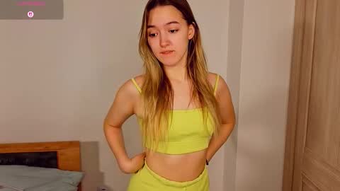 Mary online show from December 5, 7:54 pm