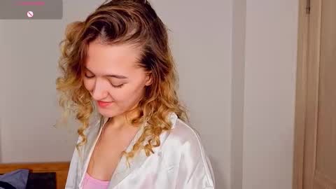 Mary online show from December 21, 8:16 pm