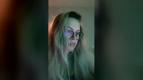 Snapshot of maryymartin chatting on July 26, 9:32 pm Mary online show from July 26, 9:32 pm