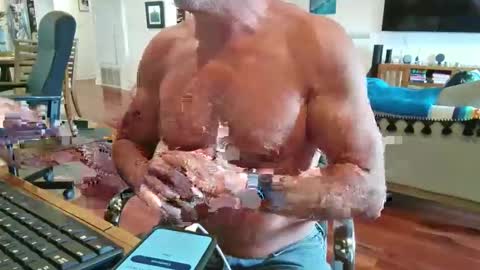 mascmuscle49 online show from December 3, 6:50 pm