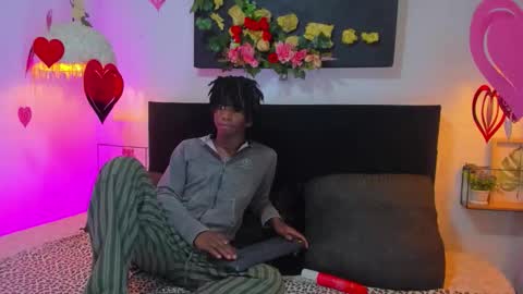 Snapshot of mashall_lee chatting on February 28, 7:15 pm MARSHALL LEE online show from February 28, 7:15 pm