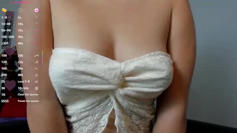 Scarlet  online show from January 5, 5:27 pm