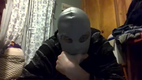 Snapshot of maskedyogaman chatting on November 30, 4:27 am maskedyogaman online show from November 30, 4:27 am