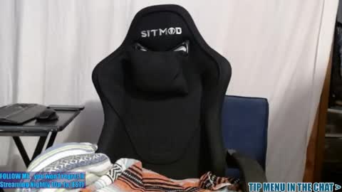 maskedyogaman online show from April 13, 2:17 am