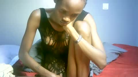 maskgang001 online show from November 8, 2:12 am