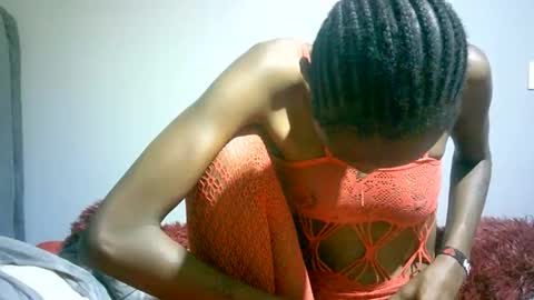 maskgang001 online show from January 13, 2:17 am