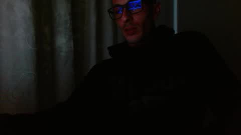 Snapshot of maskguy23 chatting on October 1, 1:44 am maskguy23 online show from October 1, 1:44 am