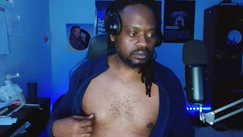 Maskmind online show from March 10, 2:48 pm