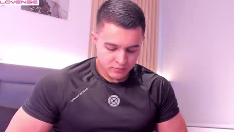 Mason Bennet online show from December 13, 8:47 pm