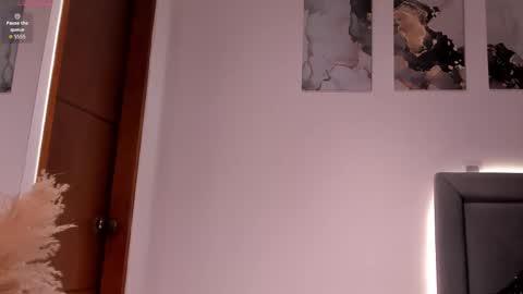 Snapshot of mason_bennet chatting on February 9, 8:46 pm Mason Bennet online show from February 9, 8:46 pm