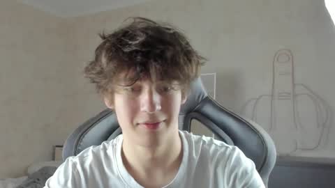 Snapshot of mason_jr chatting on October 14, 7:47 pm mason_jr online show from October 14, 7:47 pm