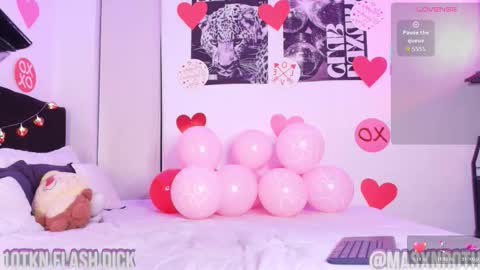 Mason Rothwell   online show from February 15, 6:10 am