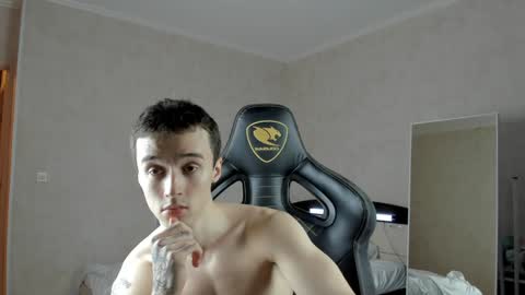 Snapshot of mason_warhol chatting on February 7, 6:34 pm Mason online show from February 7, 6:34 pm