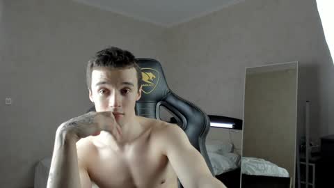 Snapshot of mason_warhol chatting on February 8, 11:02 pm Mason online show from February 8, 11:02 pm