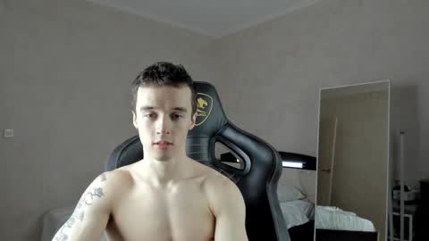 Snapshot of mason_warhol chatting on February 9, 5:43 pm Mason online show from February 9, 5:43 pm