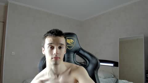 Snapshot of mason_warhol chatting on February 9, 8:45 pm Mason online show from February 9, 8:45 pm