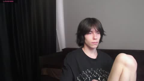 masonsilver_ online show from April 15, 7:48 am