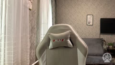 masonsilver_ online show from June 21, 9:12 am