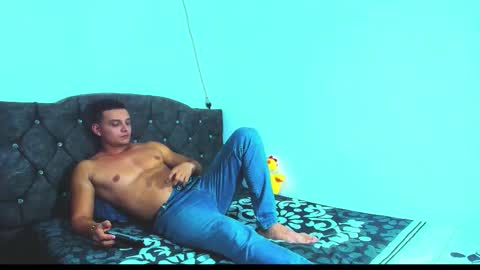 Massimo online show from February 9, 8:02 pm