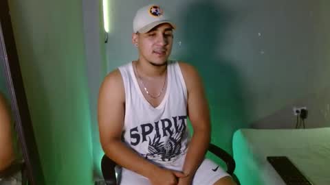 massimo_vidal online show from December 14, 1:11 am