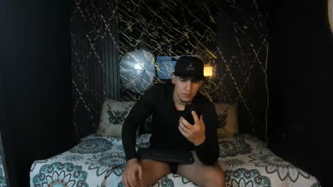 massimo_vidal online show from February 25, 11:53 am