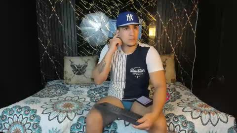 massimo_vidal online show from March 1, 1:57 pm