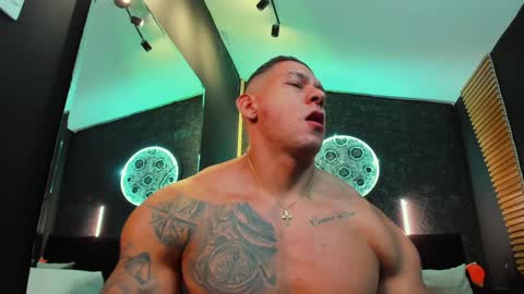 Snapshot of massimowalton2 chatting on January 11, 2:20 am massimowalton2 online show from January 11, 2:20 am