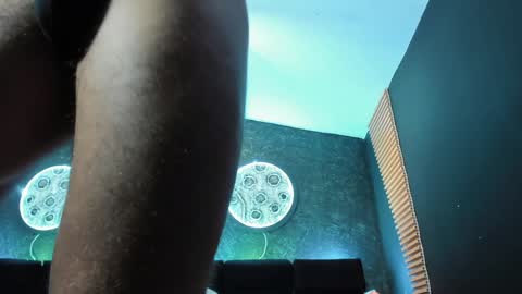 Snapshot of massimowalton2 chatting on January 18, 5:52 am massimowalton2 online show from January 18, 5:52 am