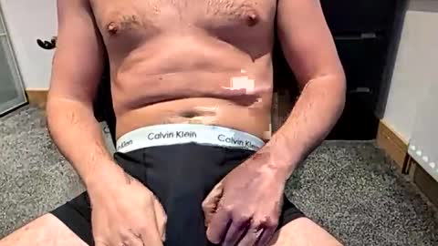 massive1oad online show from December 15, 12:17 pm