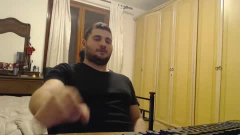 Snapshot of massu1994 chatting on January 25, 12:27 am Massu94 online show from January 25, 12:27 am