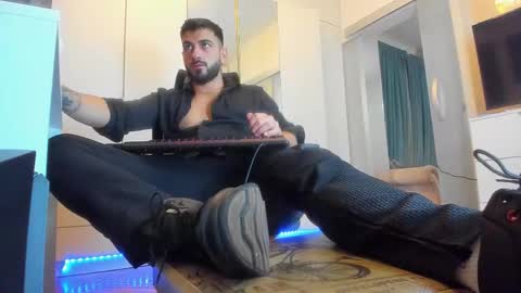 Snapshot of master9four chatting on October 18, 1:56 pm Matthew online show from October 18, 1:56 pm