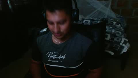 Snapshot of master_aron chatting on February 3, 6:49 pm master_aron online show from February 3, 6:49 pm