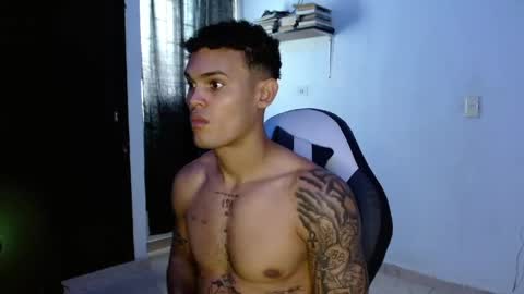 master_black777 online show from April 13, 2:55 pm