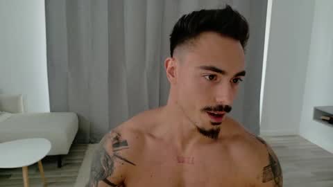 master_lukass online show from May 2, 11:37 am