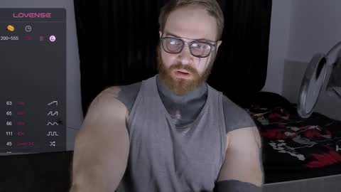 Snapshot of master_oil chatting on December 7, 11:12 pm Huge Alex online show from December 7, 11:12 pm