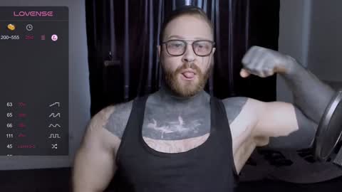 Snapshot of master_oil chatting on January 28, 7:53 am Huge Alex online show from January 28, 7:53 am