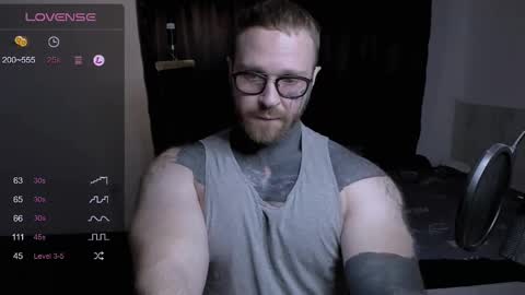 Snapshot of master_oil chatting on February 26, 6:00 pm Huge Alex online show from February 26, 6:00 pm