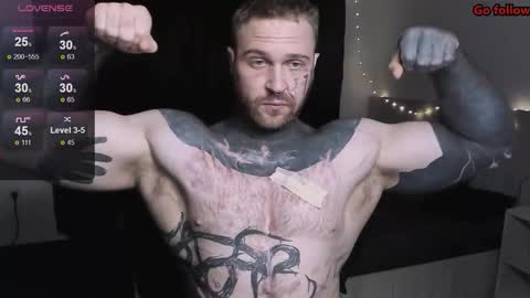 Snapshot of master_oil chatting on February 2, 11:14 pm Huge Alex online show from February 2, 11:14 pm