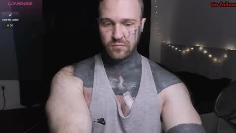 Snapshot of master_oil chatting on February 3, 5:40 pm Huge Alex online show from February 3, 5:40 pm