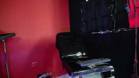 Snapshot of master_rudeboy chatting on January 18, 2:12 pm Master rudeboy online show from January 18, 2:12 pm