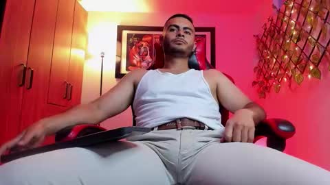 Master online show from December 18, 7:53 pm