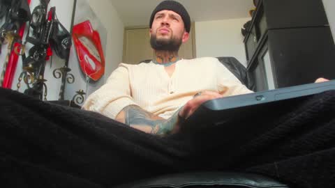 steven  online show from December 29, 8:37 pm