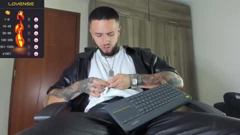 steven  online show from September 15, 1:27 am